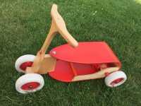 Ein Angebot für Feuerwehrrutscher von EWH Design rot EWH design aus Spielzeug für draußen > Kinderfahrzeuge > Rutscher - jetzt kaufen. Lieferzeit 1-2 Tage.